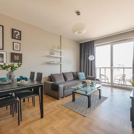 Sluzewiec P&O Serviced Apartments Varşova Dış mekan fotoğraf